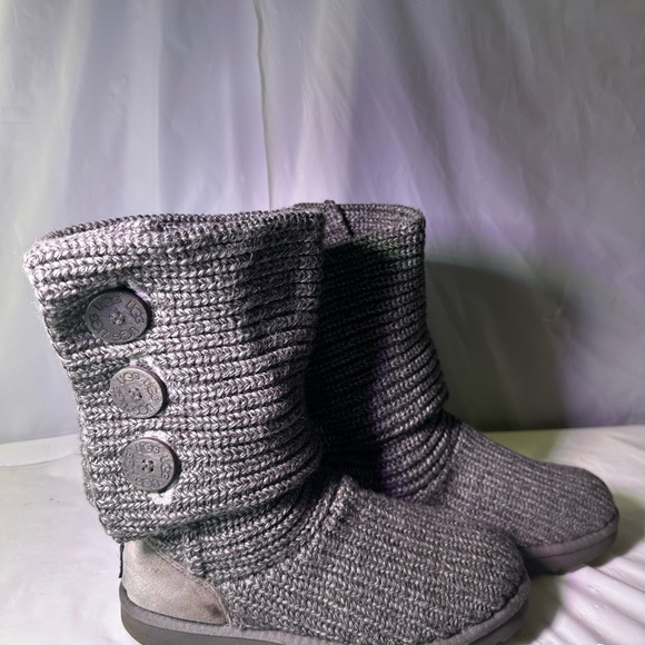 UGG Gray Knit Heeled Boots - Picture 2 of 14